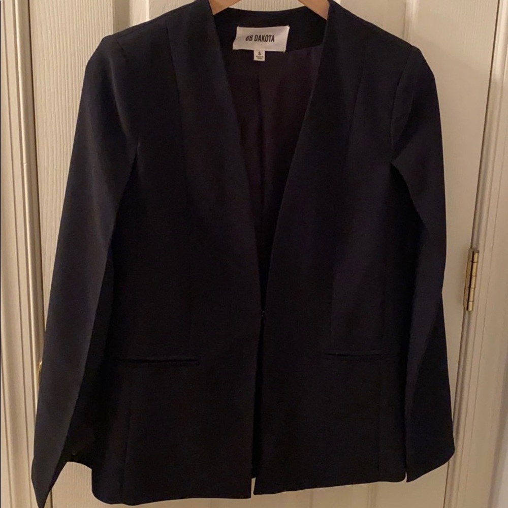 BB Dakota Blazer
